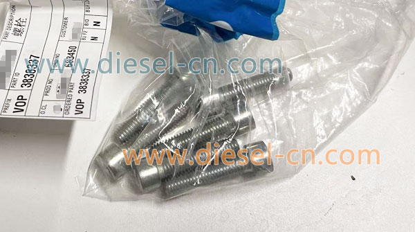 OIL COOLER BOLT 3838337 VOLVO Parts
