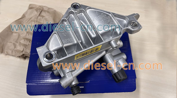 VOLVO PENTA heel Loader Fuel Filter Housing 22035823 (3)